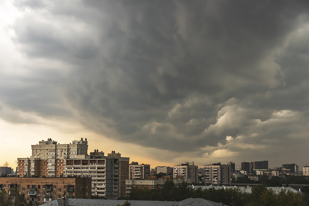 Weather in Moscow: heat during the day, in the evening rain, hail and hurricane wind – Russian newspaper