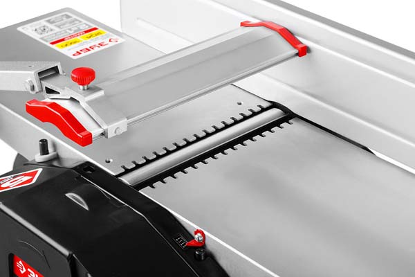 Srogalny shaft and a protective level of the SRF-254-1600C machine